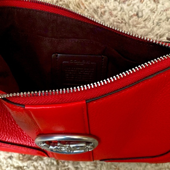 RED COACH CROSSBODY PURSE - Picture 3 of 3